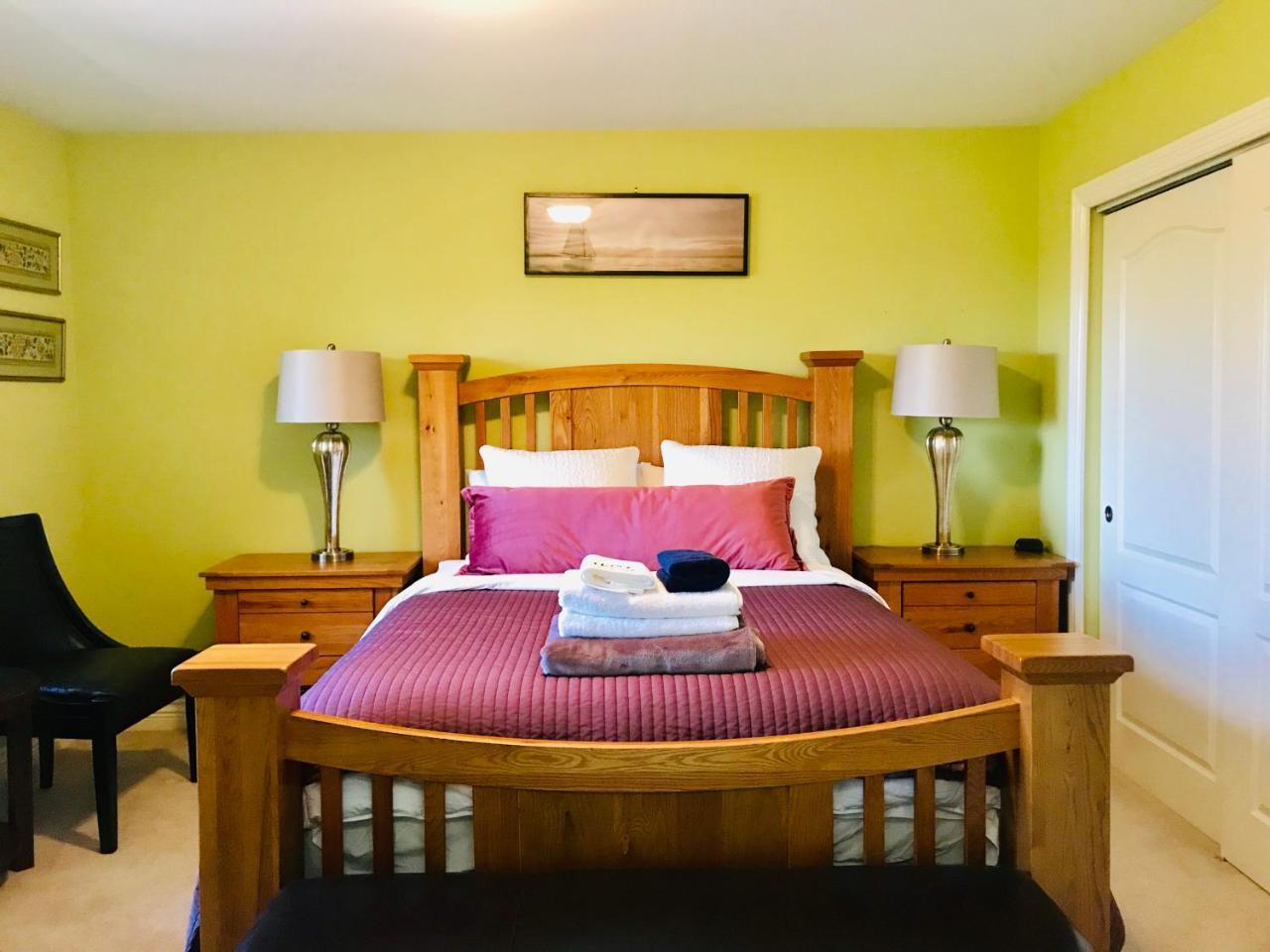 Cedar Manor Bed And Breakfast Pitt Meadows Extérieur photo