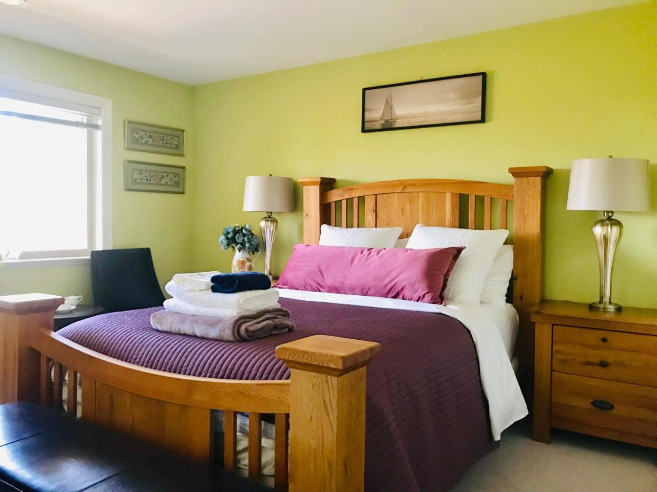 Cedar Manor Bed And Breakfast Pitt Meadows Extérieur photo