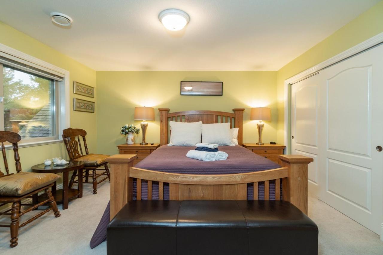 Cedar Manor Bed And Breakfast Pitt Meadows Extérieur photo